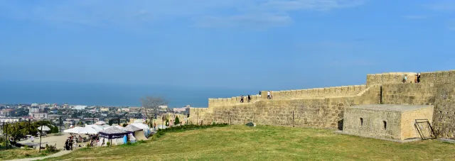 Бутылки дагестанского вина на дегустации